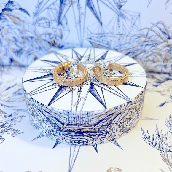 DIOR Thin Hoops Gold Plated Pierced Earrings by Christian Dior - Picture 2 of 8